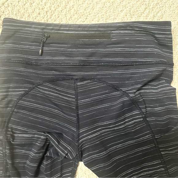 Lululemon 7/8 running leggings - Picture 7 of 11